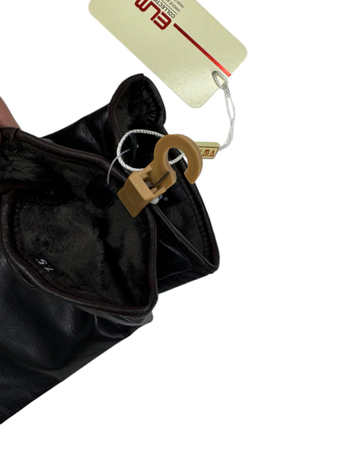 Перчатки.Женские.Материал верха: Кожаные люкс качества.Подклад: Плюш-флис.В упаковке 5 шт.