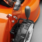 Газонокосилка бензиновая Husqvarna LC 140: 2.4 л.с., нож 40 см, 9676367-01