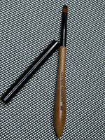 Кисть с деревянной ручкой