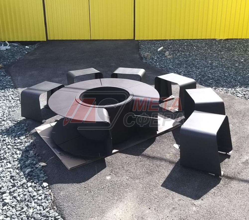 Стол-очаг Омега с 6 табуретами