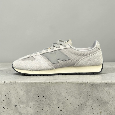 New Balance 471 • Gray