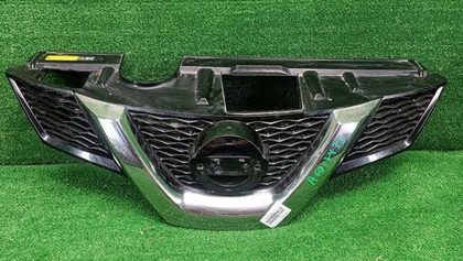 Решетка радиатора Nissan X-Trail T32 (2013-2019)