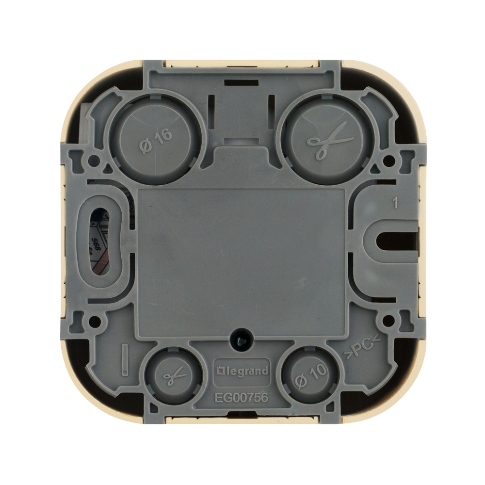 Розетка телефонная RJ11 IP20 дерево Quteo Legrand