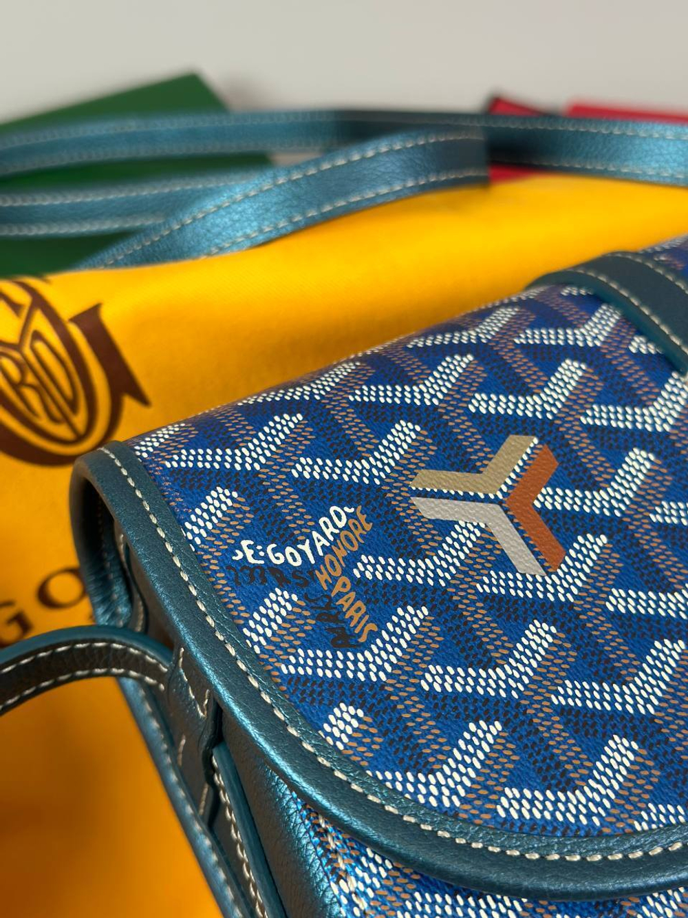 Сумка-мессенджер Goyard