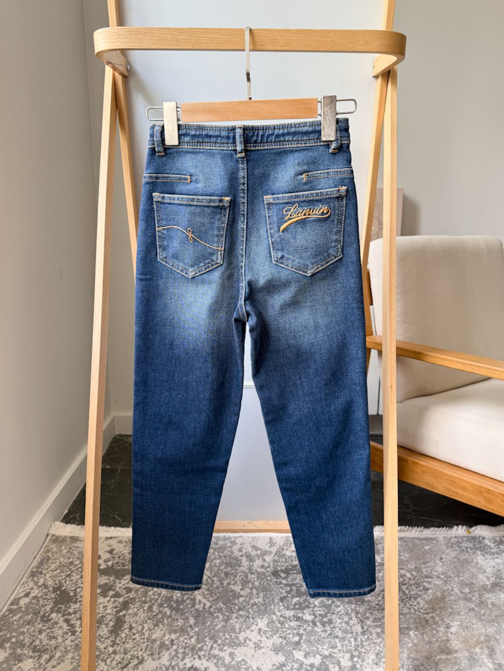 Джинсы Lanvin, 140