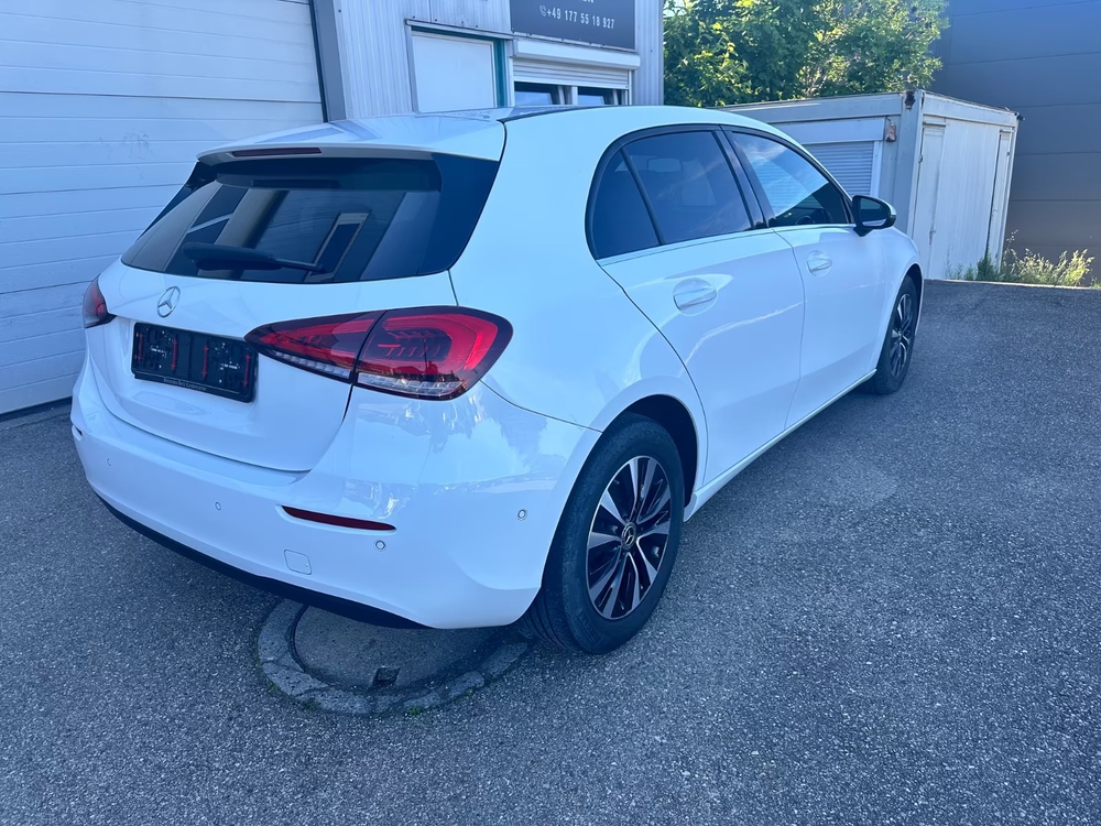 Mercedes-Benz A 180