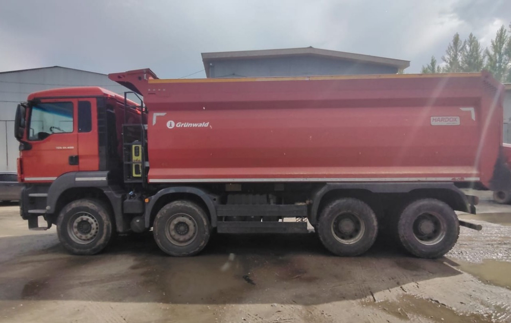 Grunwald 6582* на шасси MAN TGS 8x4 Самосвал 6582-0000010-50 (Дизельный, 10,5 л, 400 л.с., МТ)
