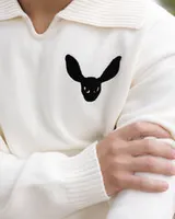 Белый свитер 