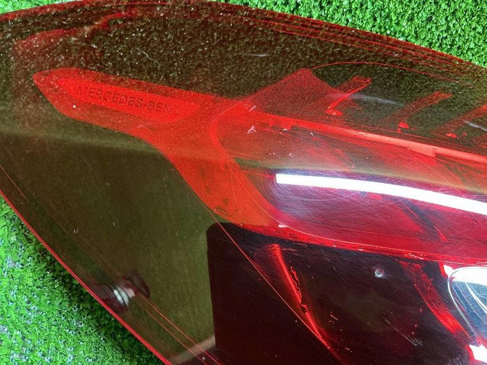 Фонарь левый внешний Mercedes E W213 (2020-2023)