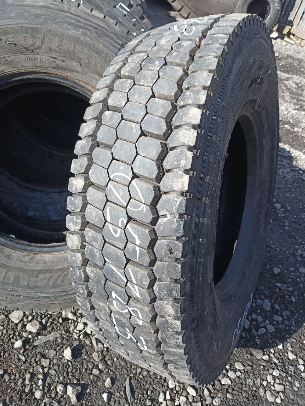 315/80R22.5 Kama NR201 шина б/у