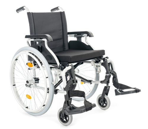 Инвалидная кресло-коляска МЕТ STABLE ширина сиденья 46см.