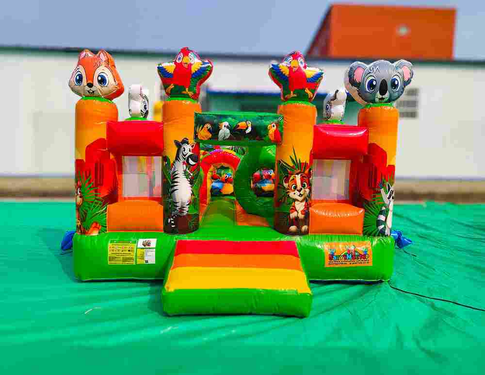 Коммерческий надувной батут «Попугайчики 2» без горки, размер 4*4*2,6 м