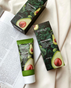 Пенка для умывания с маслом авокадо, 100г