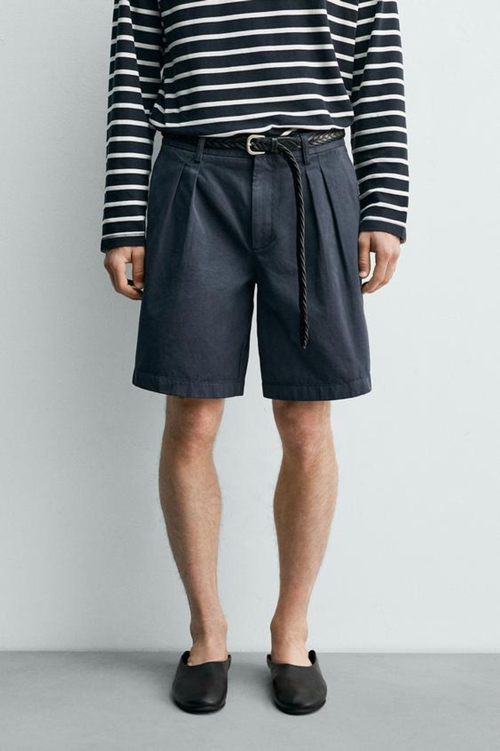 ZARA X AARON LEVINE ШОРТЫ RELAXED FIT С ЗАЩИПАМИ, ПУДРОВО-СИНИЙ