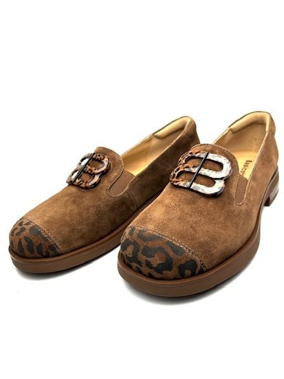 Лоферы женские