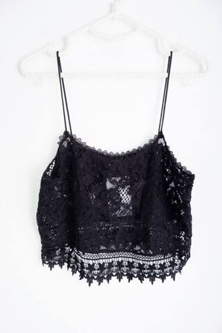 Топ Vero Moda черный, маркировка 155/76А, визуально на 38 размер, новый