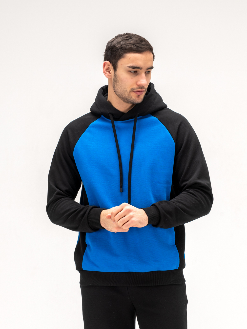 Костюм мужской спортивный. Синий/черный