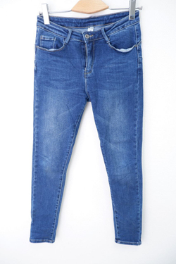 Джинсы базовые 46 размер