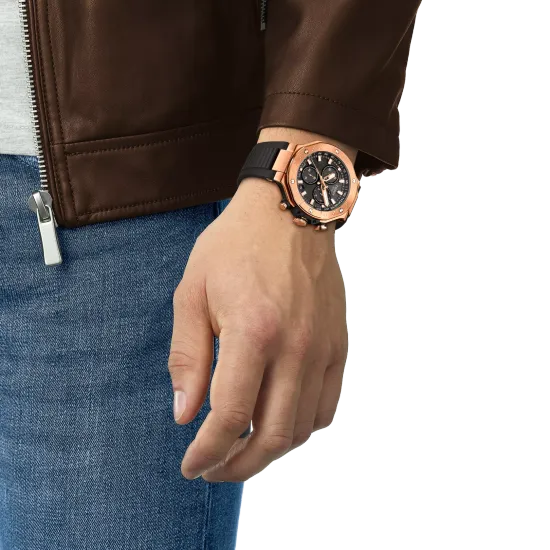 на руке Tissot T141.417.37.051.00 мужские часы T-RACE 45MM