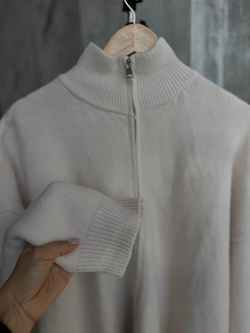 Свитер жен. 670 мол.