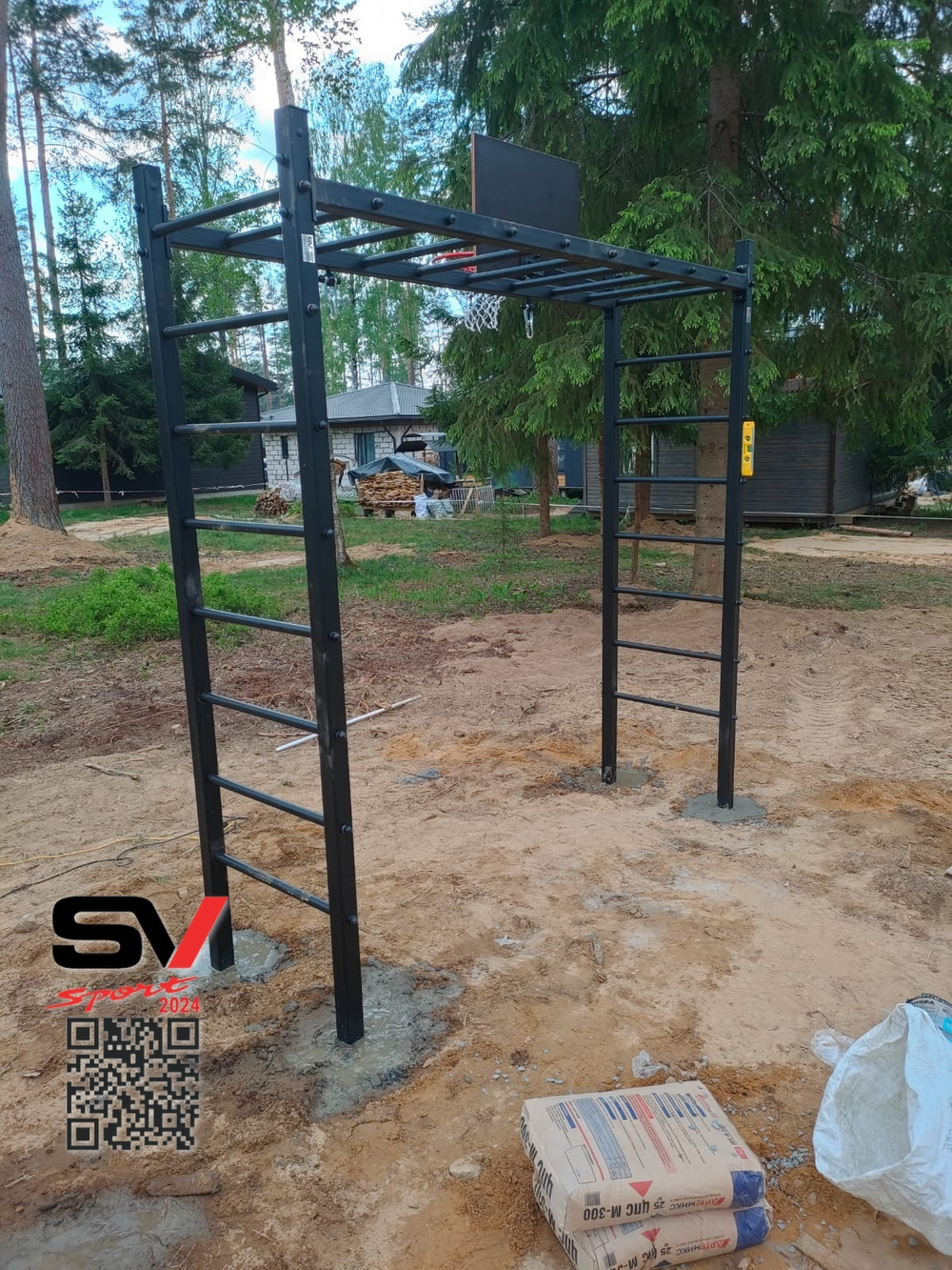 Монтаж уличной шведской стенки Sv Sport Рукоход (4 вертикальных столба)