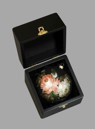 Christmas ball in wooden gift box SH01D251018019