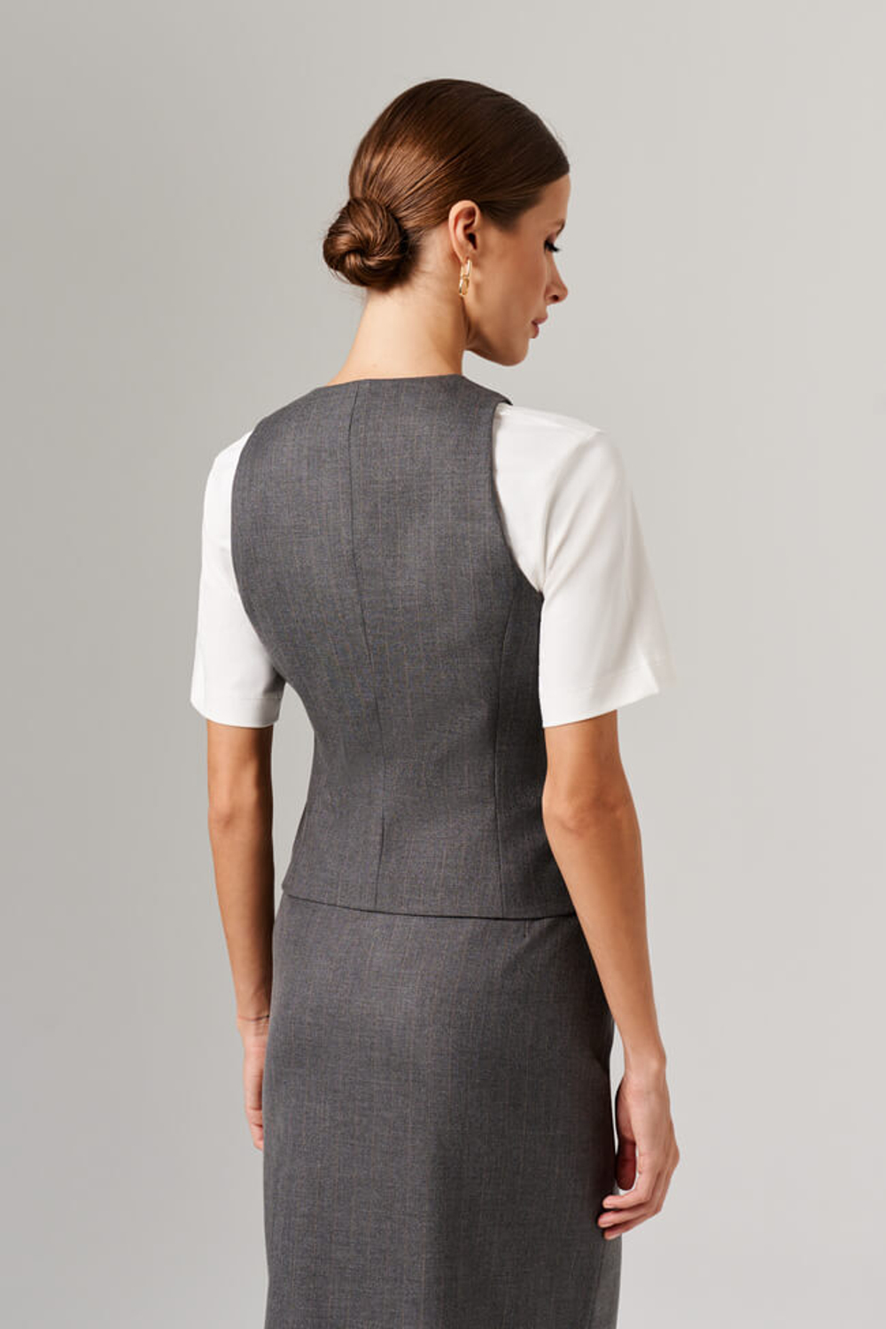 1910 Жилет женский (темно-серый полоска)