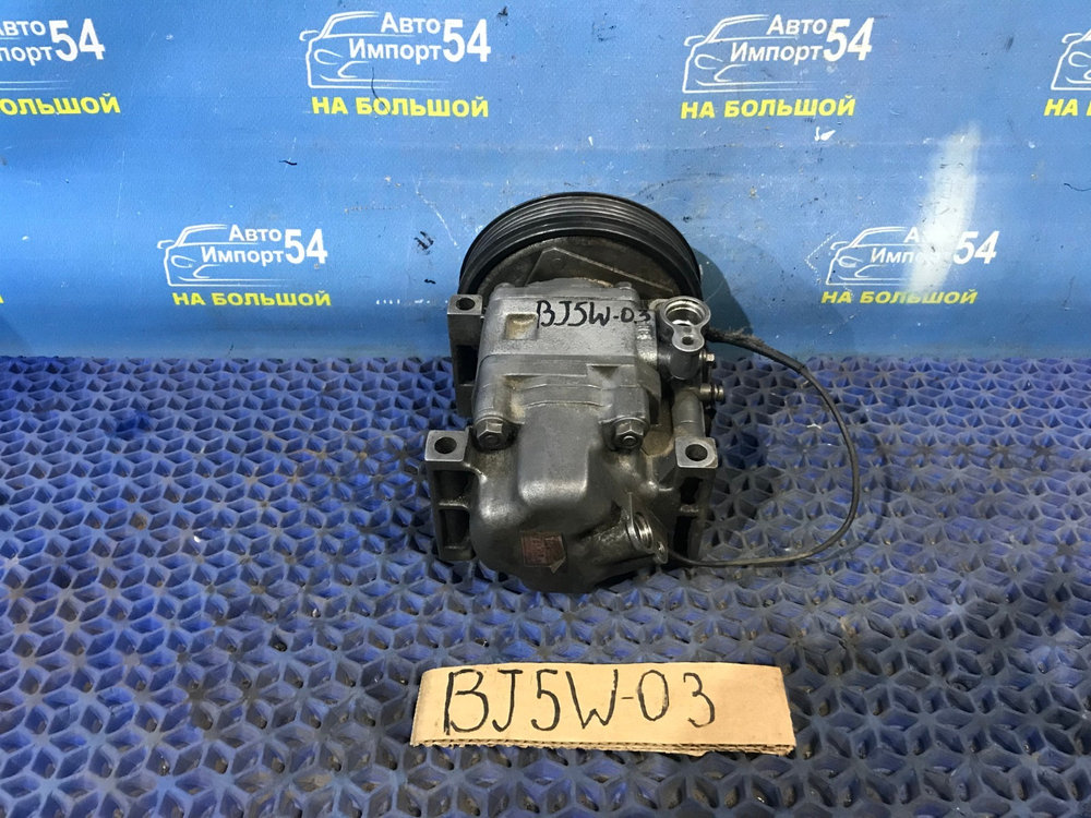 Компрессор кондиционера MAZDA FAMILIA 2001