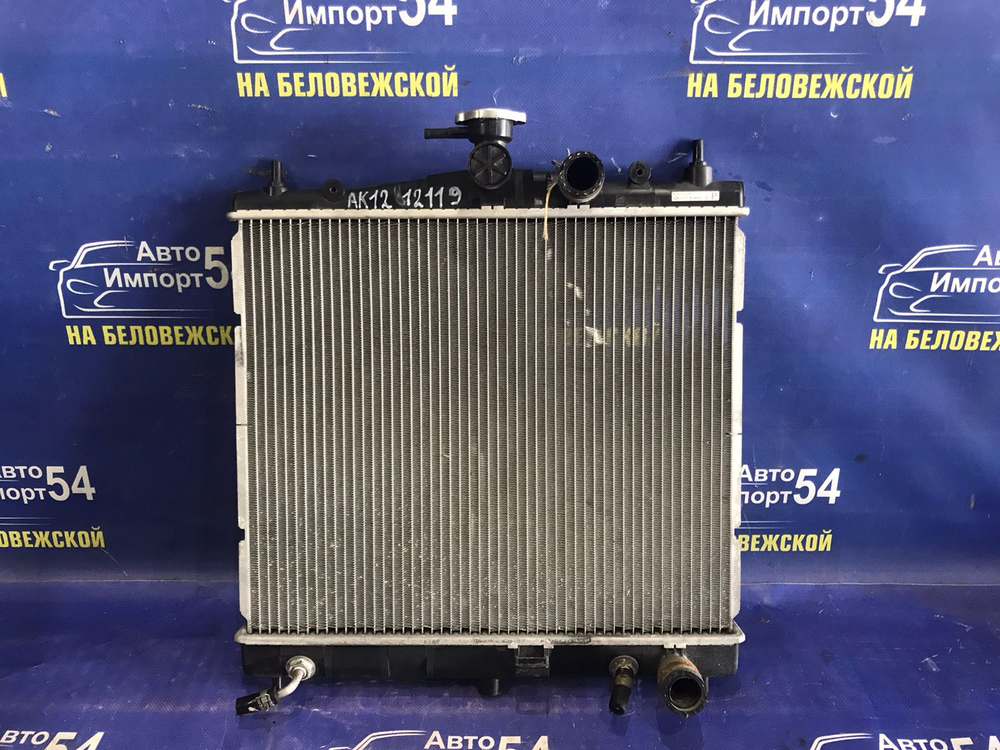 Радиатор двигателя NISSAN MARCH 2002-2010