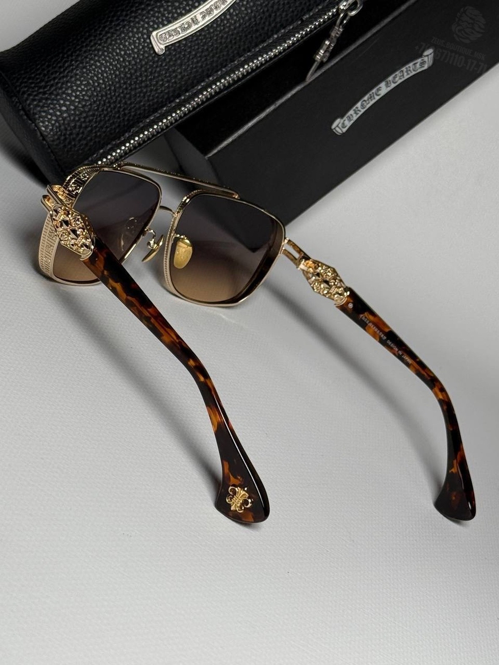 Солнечные очки Chrome Hearts