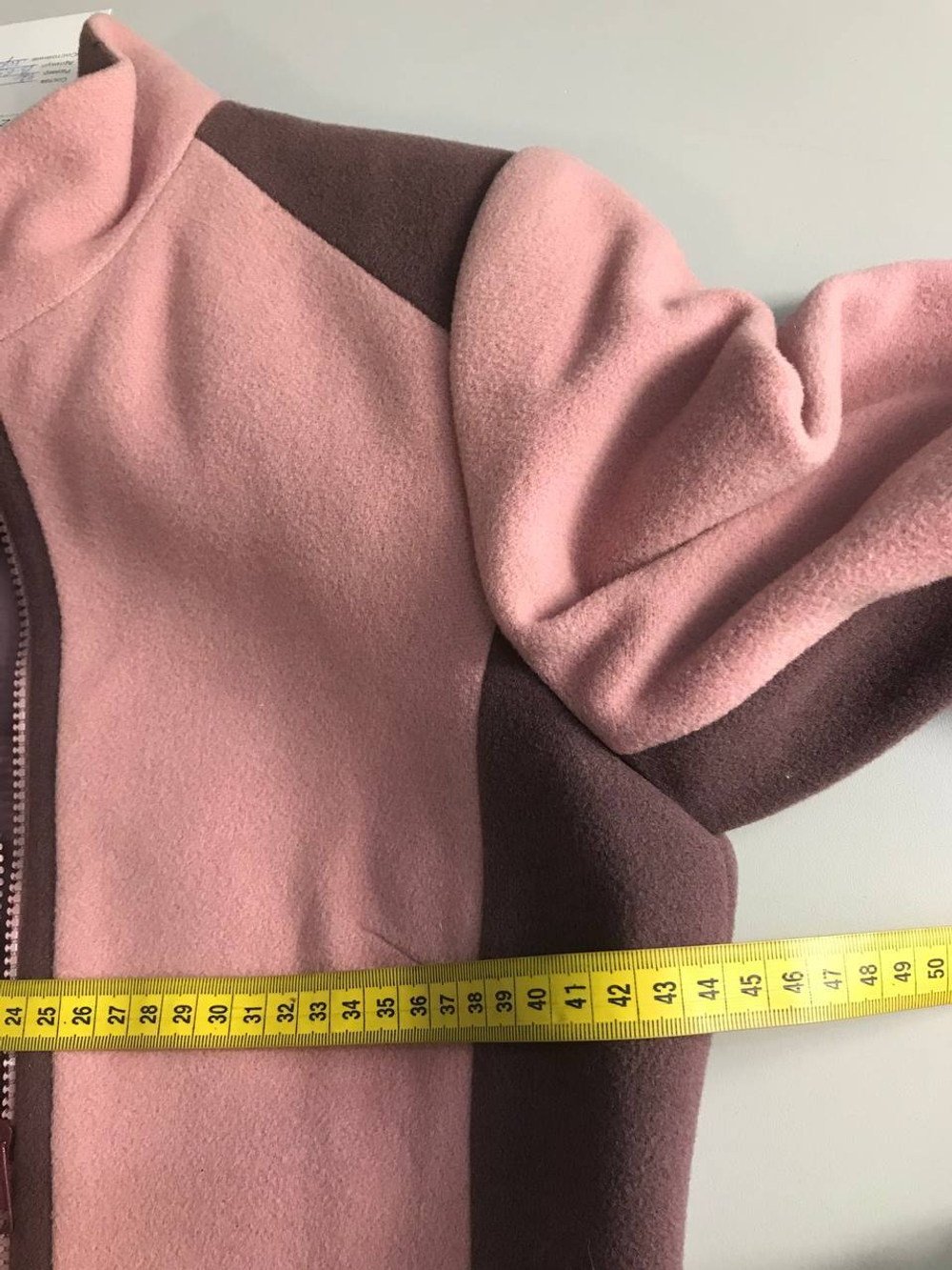 Пальто красивого пудрового оттенка, визуально 42 размер