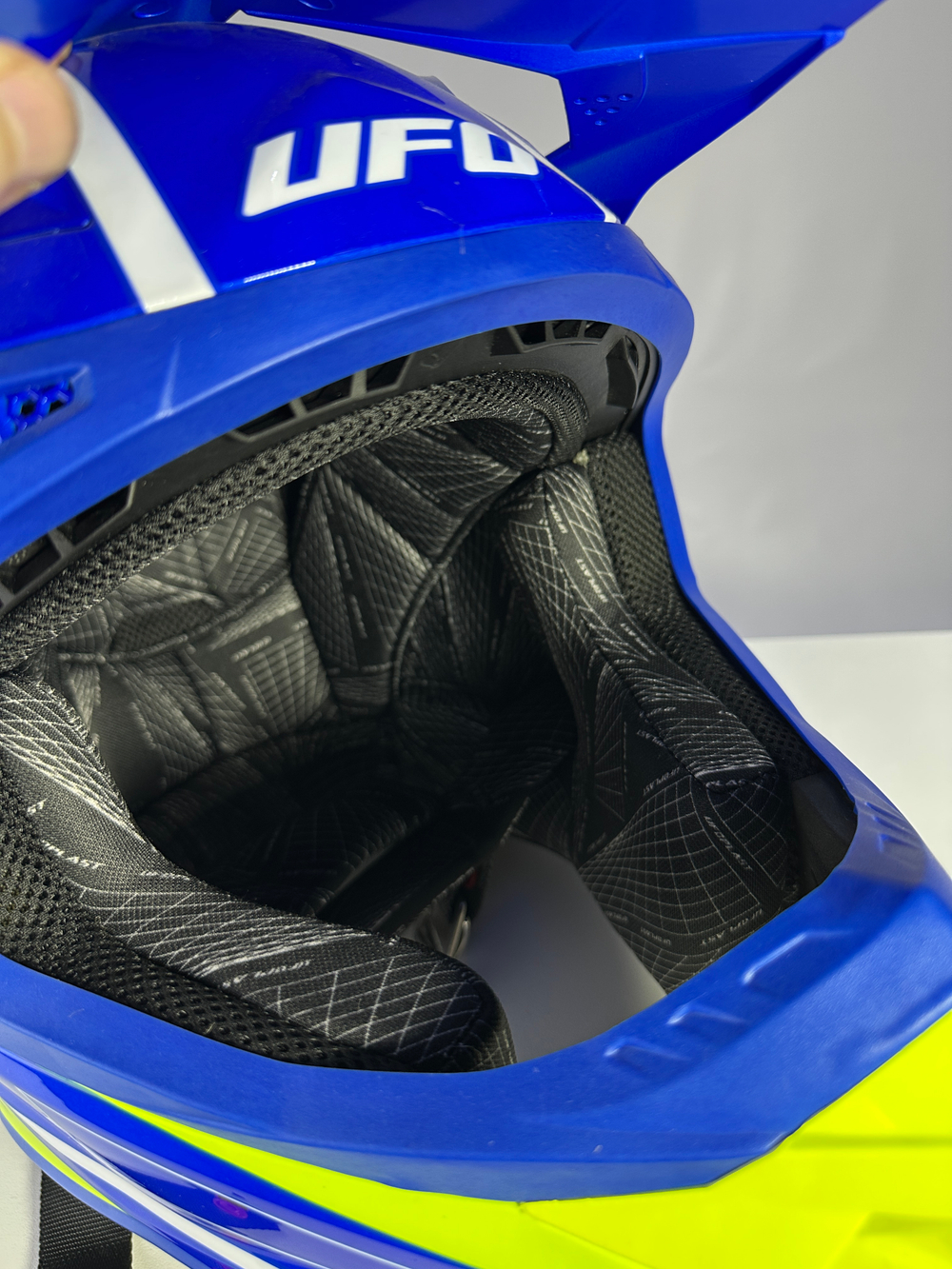 Мотошлем UFO HELMET INTREPID