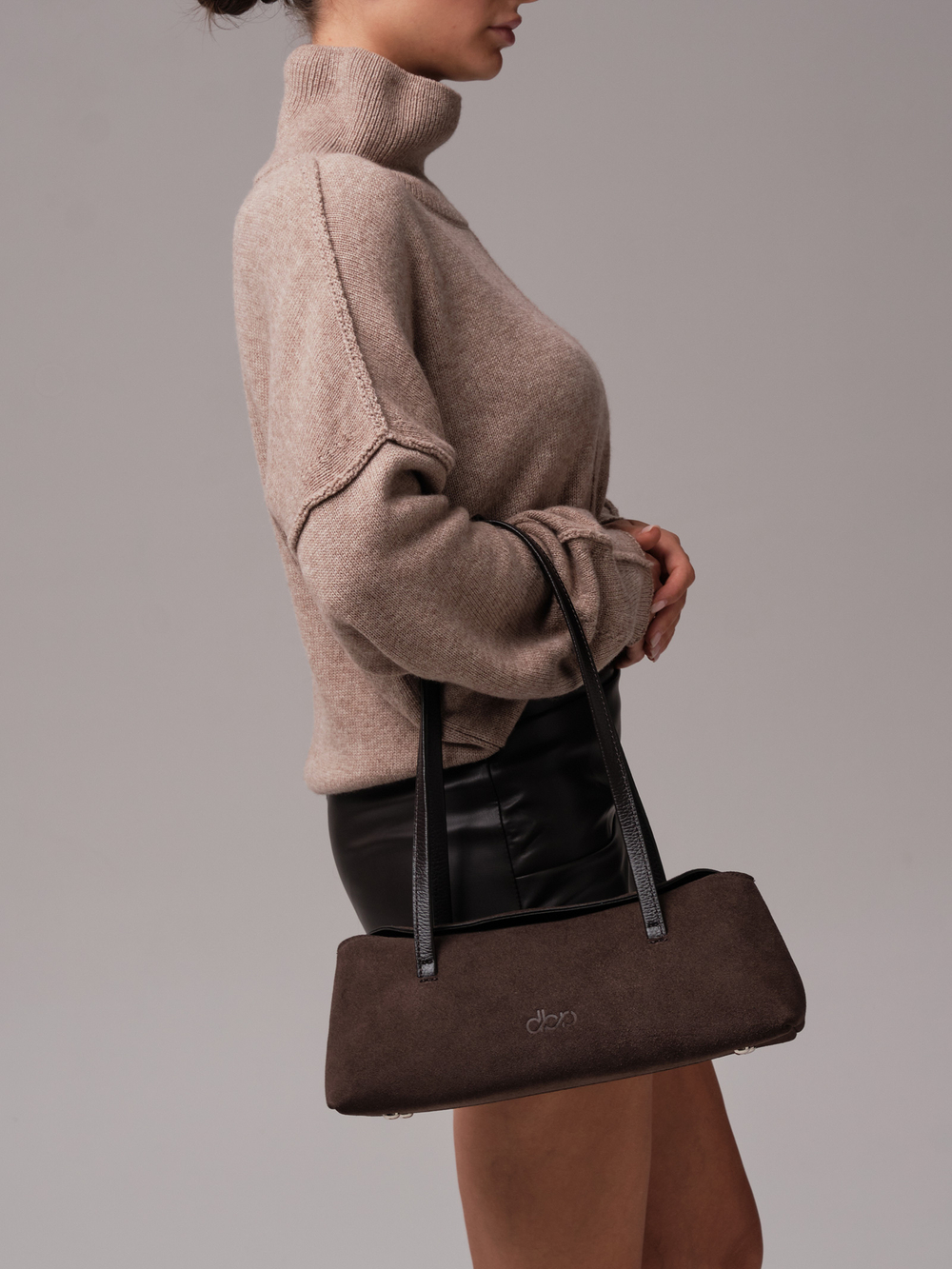 Женская замшевая сумка DBR 31127 темно-коричневый