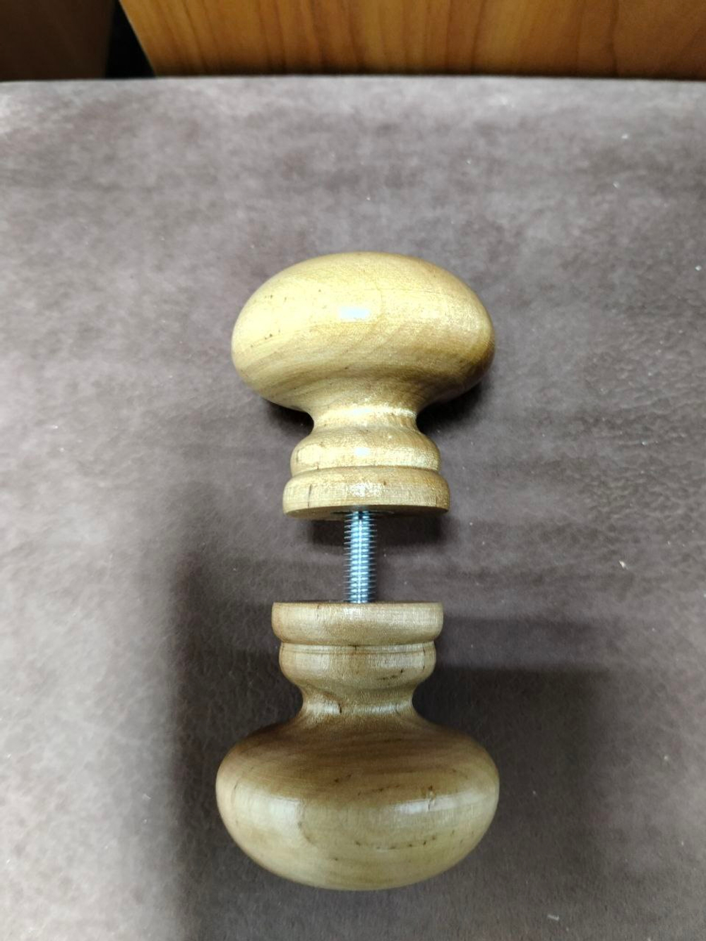 Ручка деревянная кнопка межкомнатная, для двери 60 мм