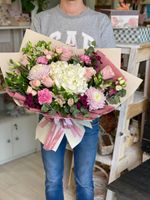 Букет с Гортензией розовый