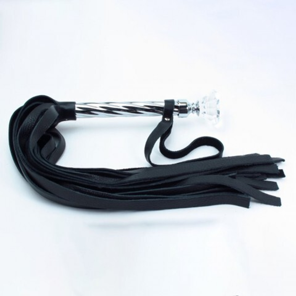 Плеть из кожи с широкими хвостами