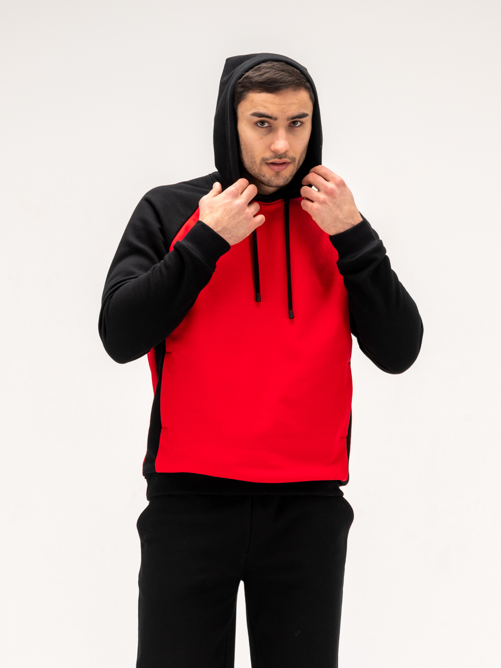 Костюм мужской спортивный теплый. Черный/красный