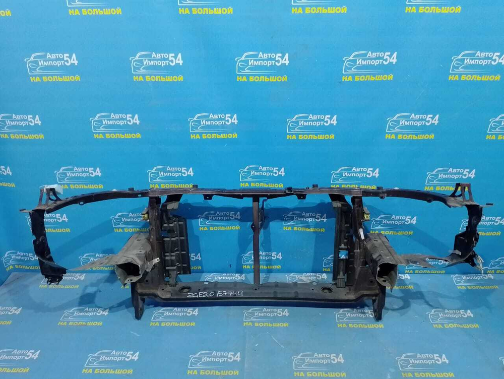 Рамка радиатора / телевизор TOYOTA WISH 2009-2017