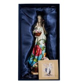 JP-12/20 Фигурка «Девушка с цветами» (Pavone)