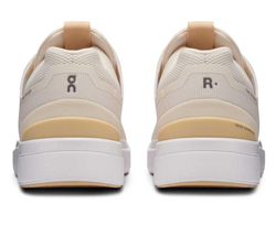 Женские КроссовкиON The Roger Spin - Бежевый