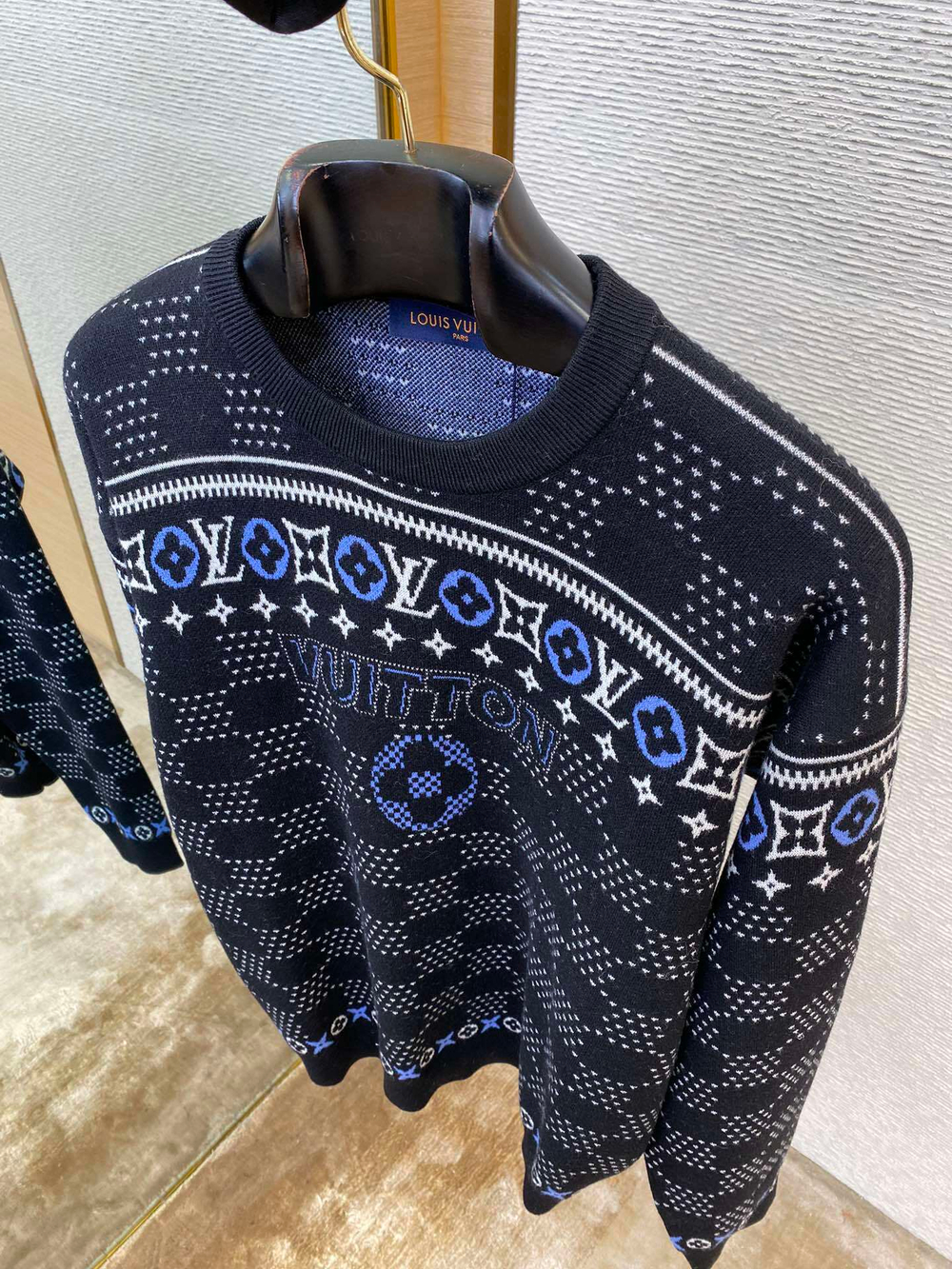 Louis Vuitton Sweatshirt