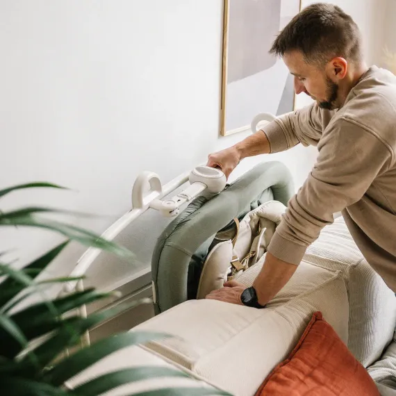 Шезлонг детский Beaba Up&amp;Down Baby Bouncer Plus Lichen