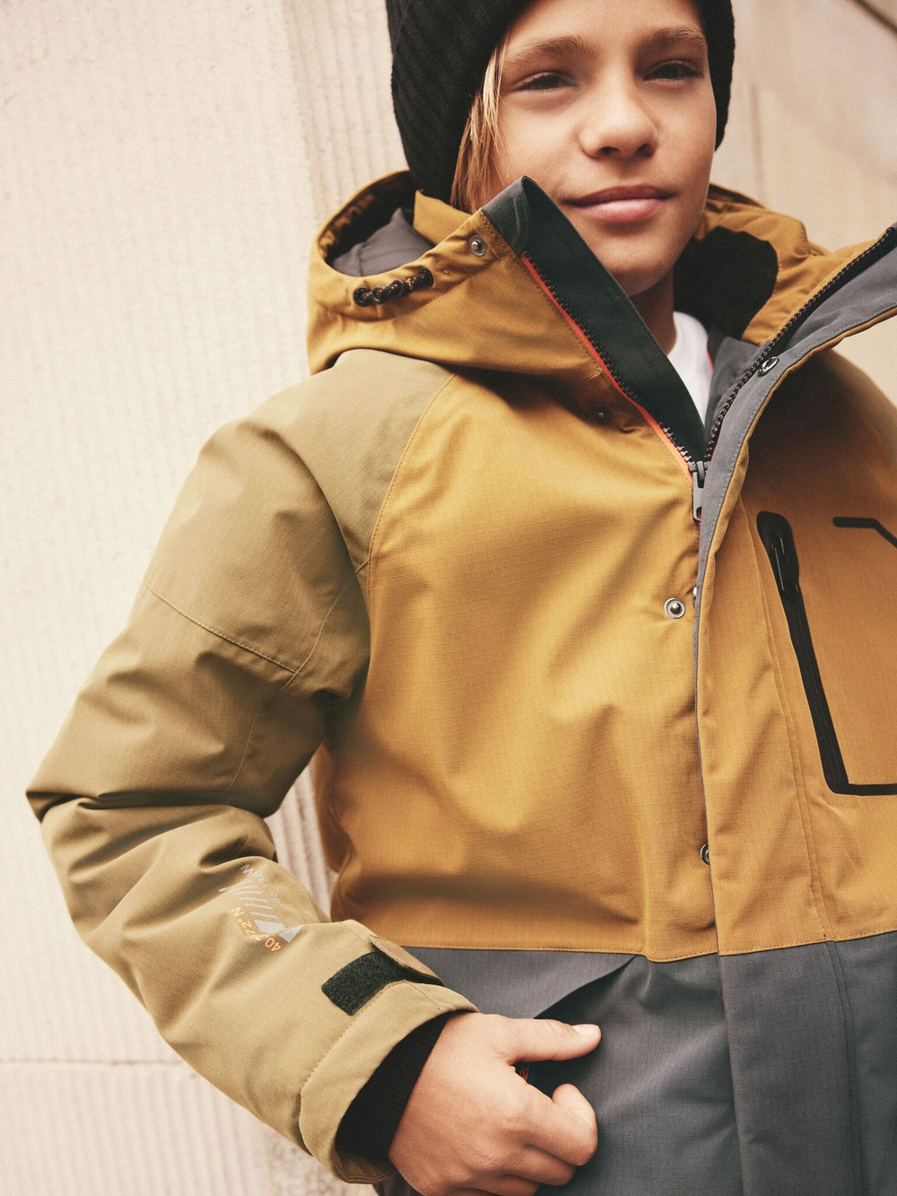 Куртка непромокаемая с капюшоном для мальчика Next 414-211, Горчичный, Синий