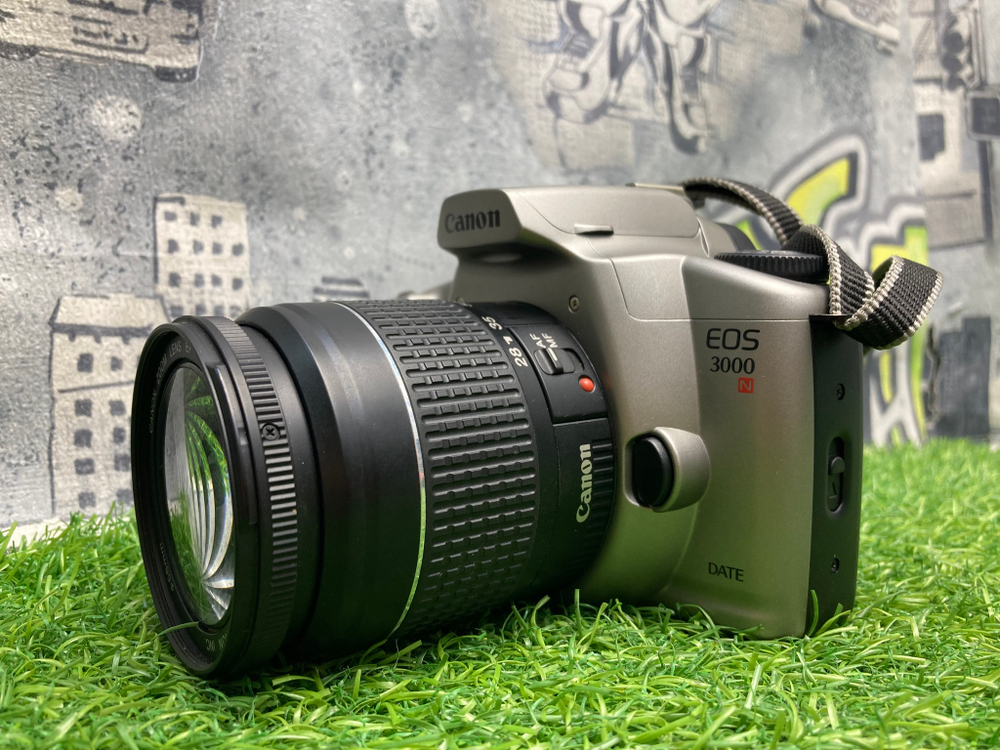 Canon EOS 300 kit EF 28-90mm 4-5.6 II