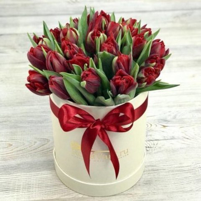 коробка из 29 тюльпанов