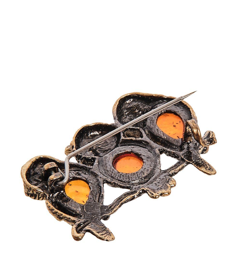 AM-2394 Брошь «Совушки трио» (латунь, янтарь)