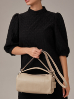 Кожаная сумка Solea DBR 31365 бежевая пудра