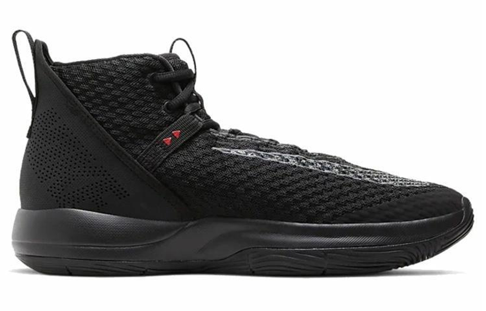 Кроссовки Nike Zoom Rize 1