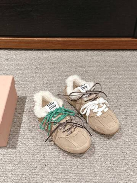 Miu Miu x New Balance 530 Sneaker
