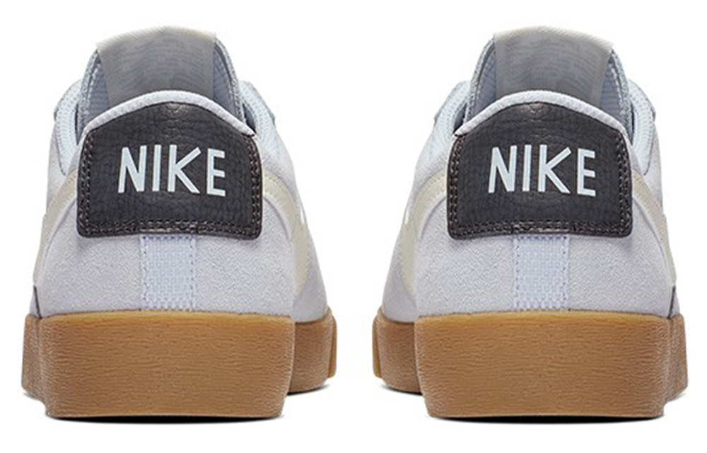Nike Blazer Low Sd Hyper Sneakers